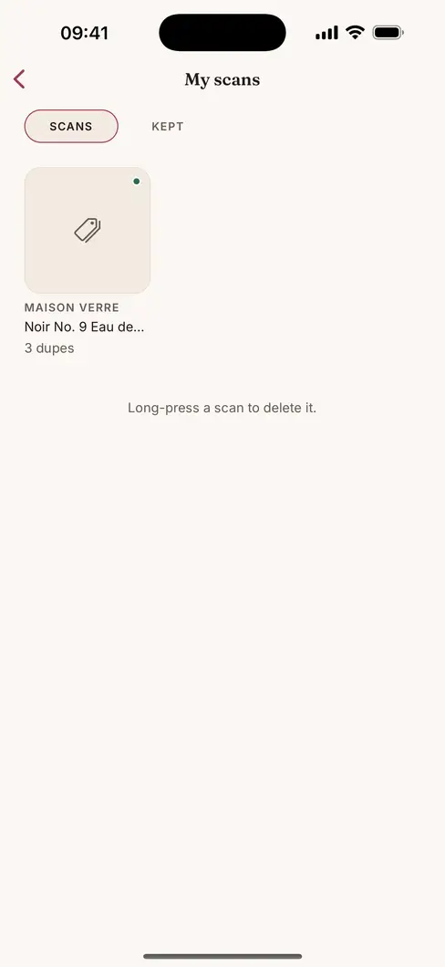 Dupely My scans screen: one saved scan for Maison Verre Noir No. 9 with three dupes, a Kept tab beside it, and a hint that long-pressing a scan deletes it.